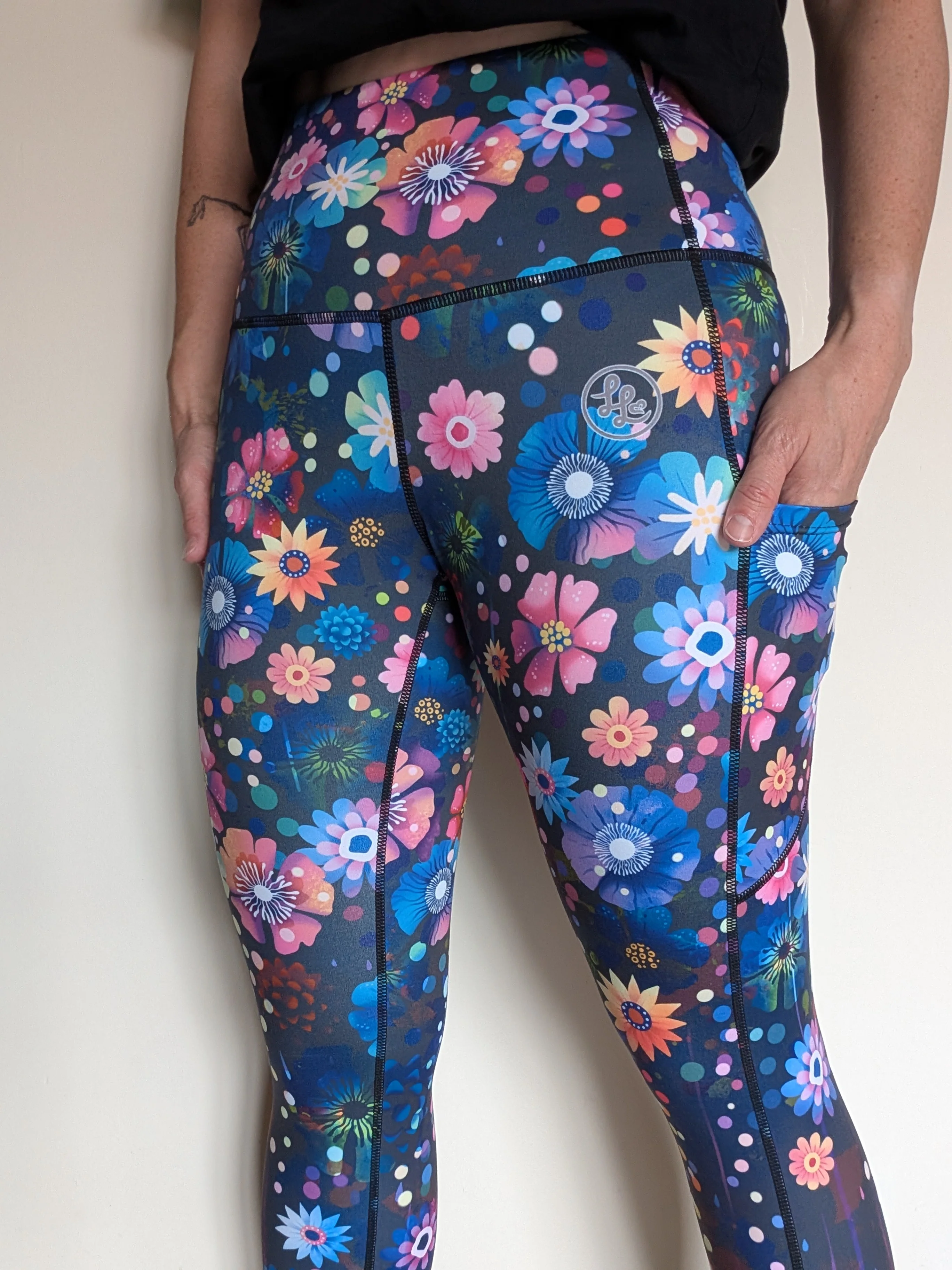 Night Meadow Side Pocket ACTIVEWEAR - Image 3